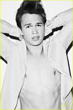 Ansel Elgort